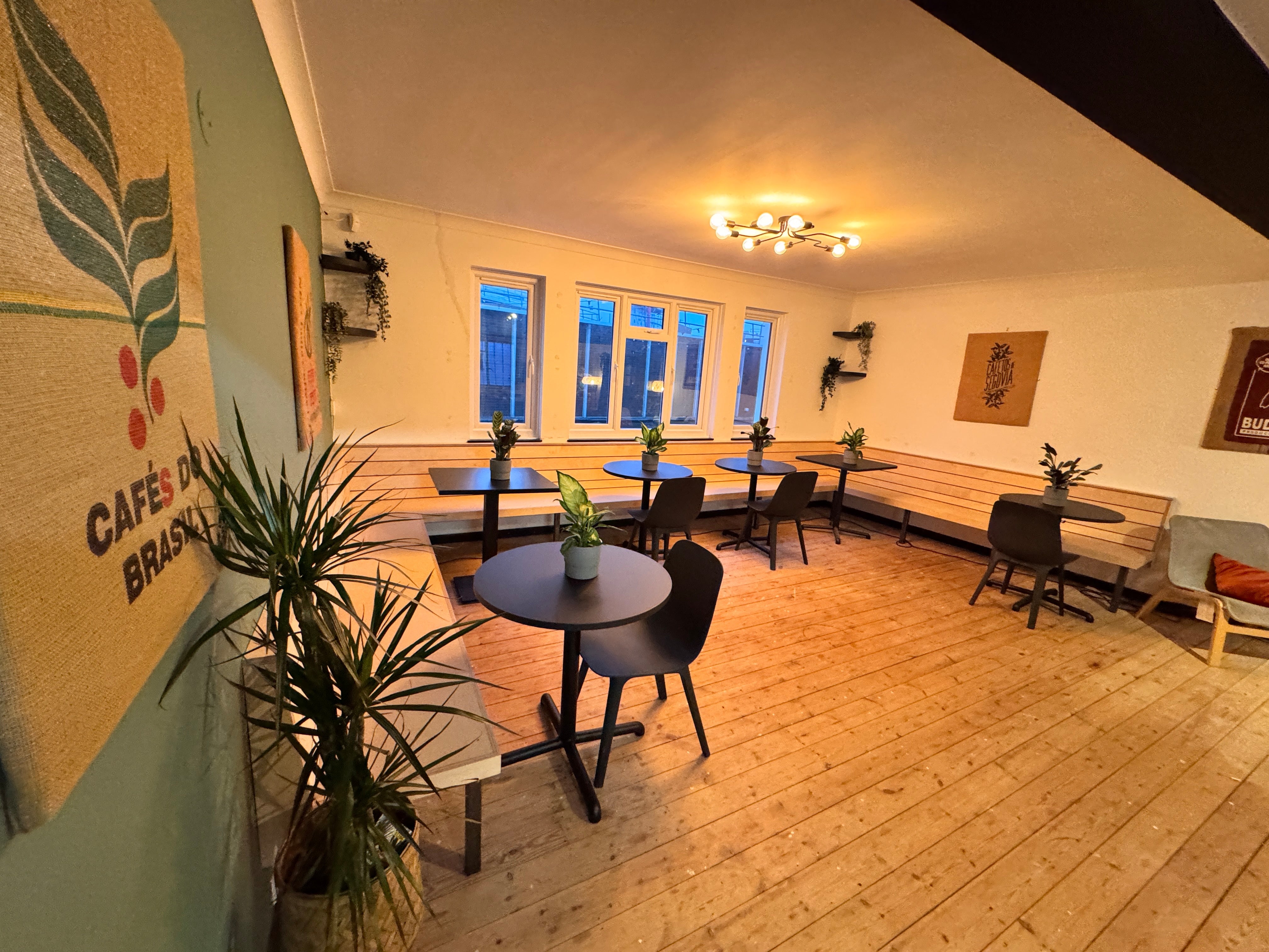 Day Desks
